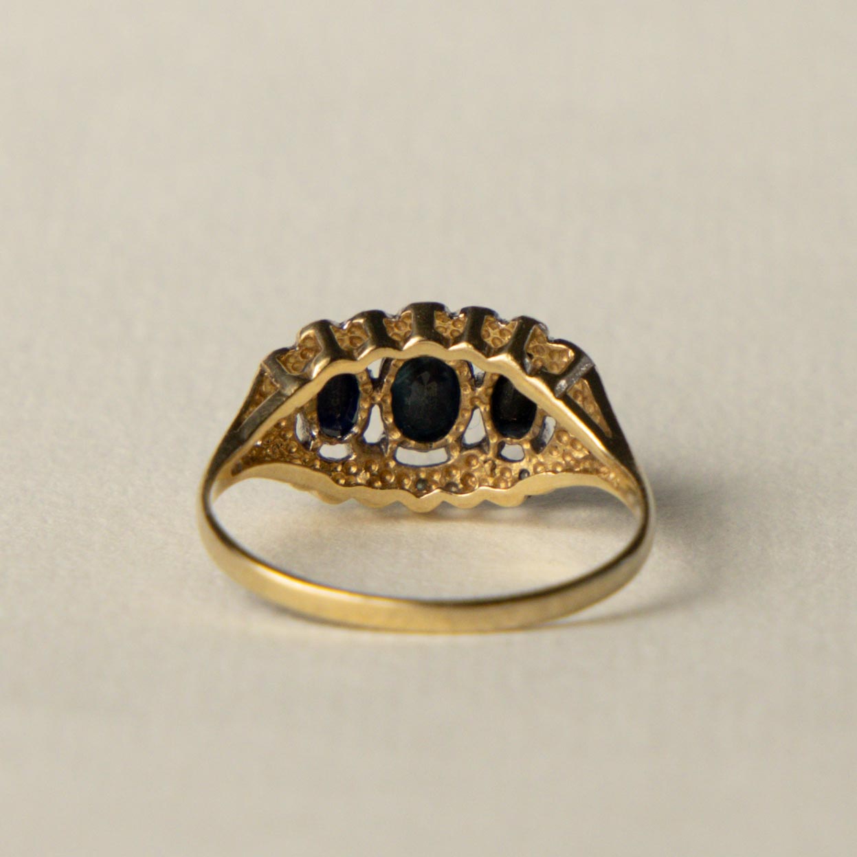 9ct trilogy sapphire & diamond