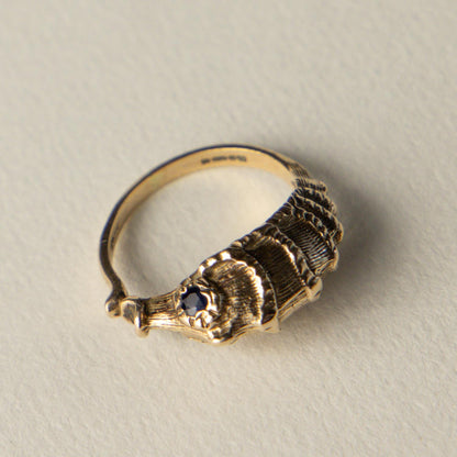 9ct seahorse sapphire ring