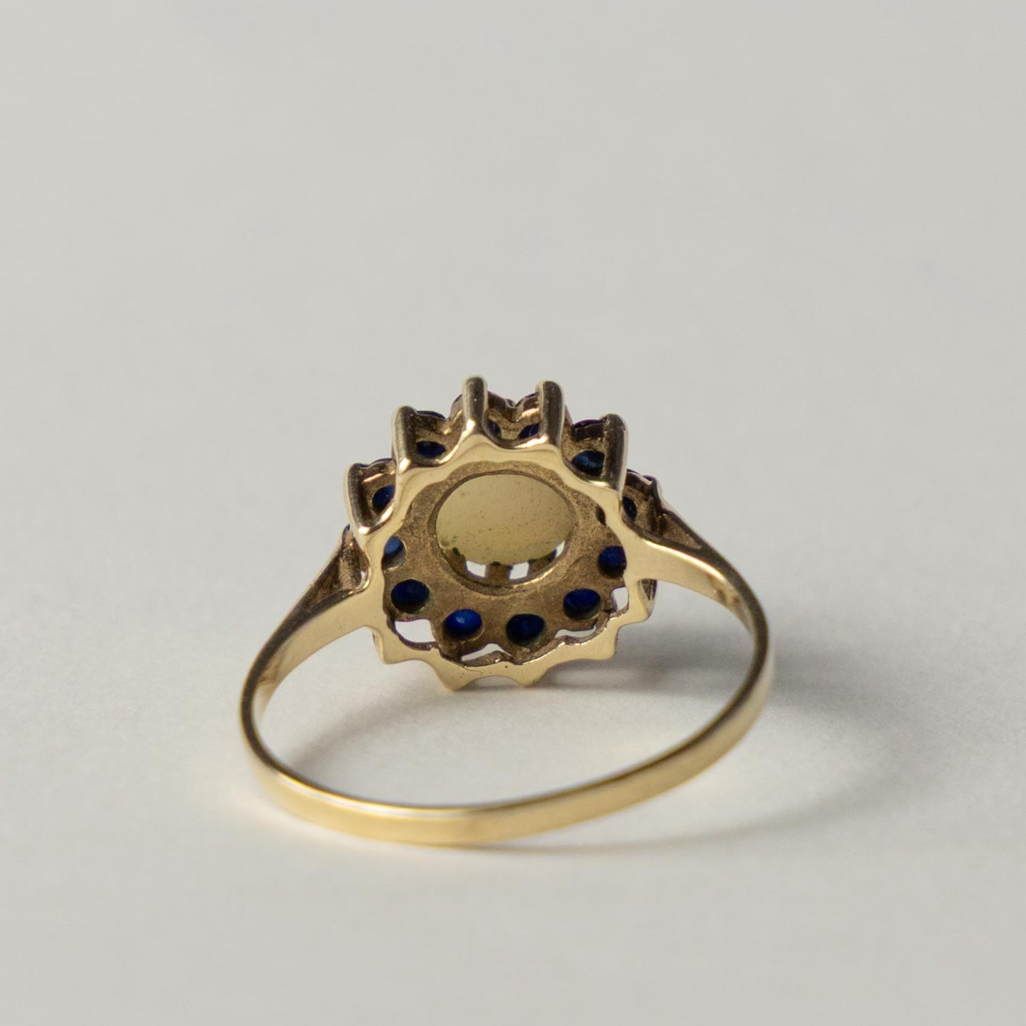 9ct opal & sapphire cluster ring