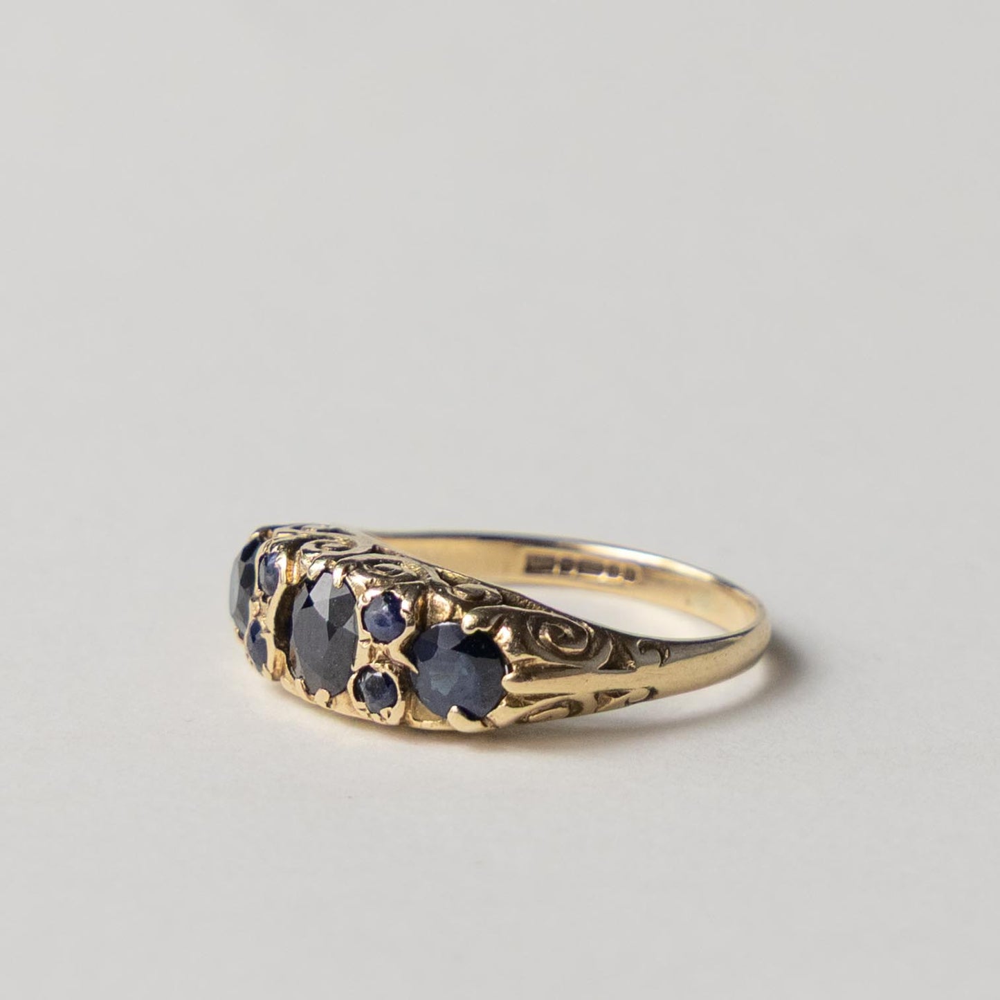 9ct sapphire boat ring