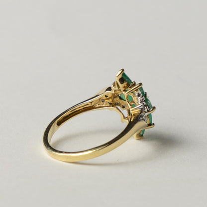 9ct emerald & diamond flower cluster ring