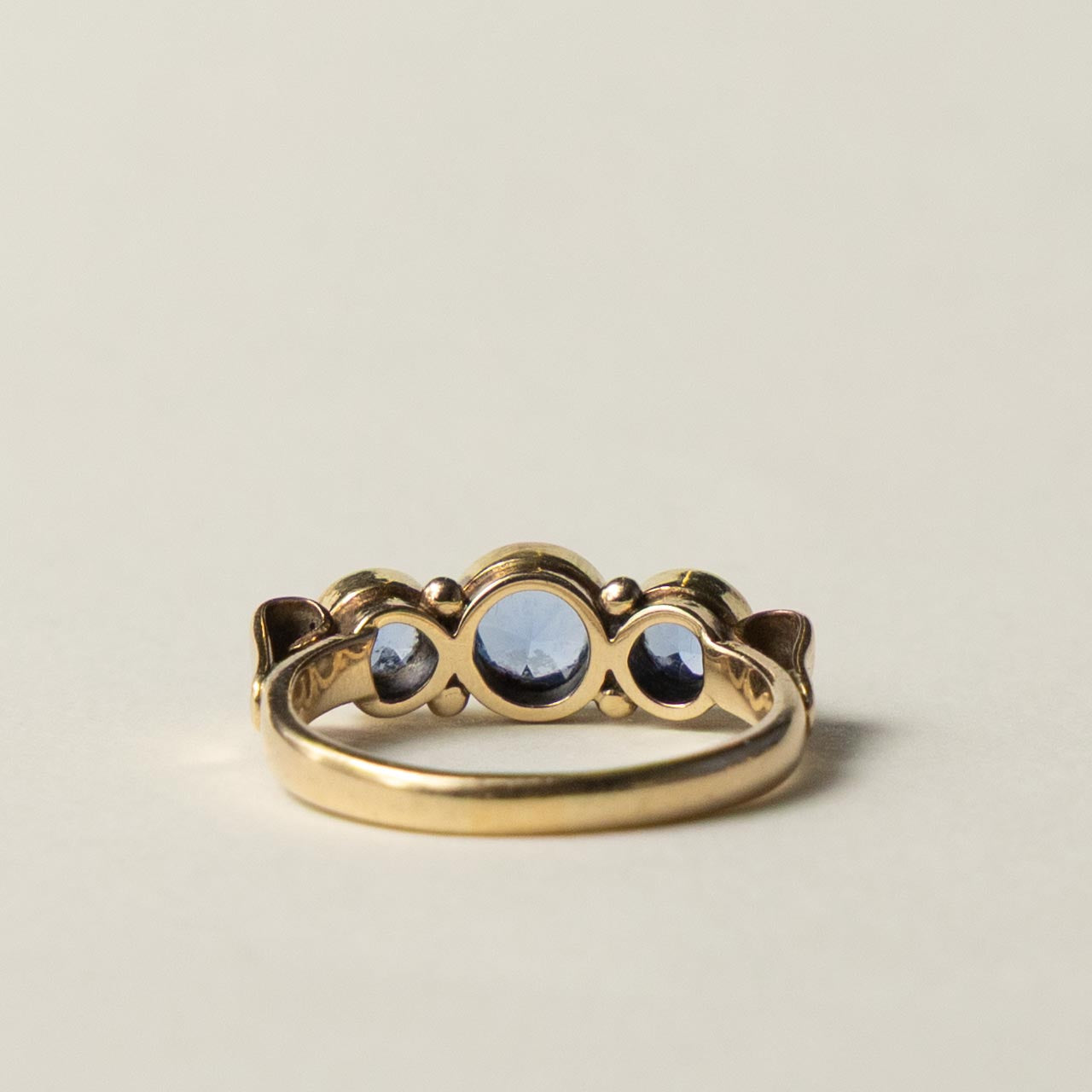 10ct spinel trilogy ring