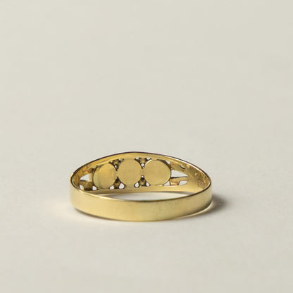14ct garnet trilogy ring