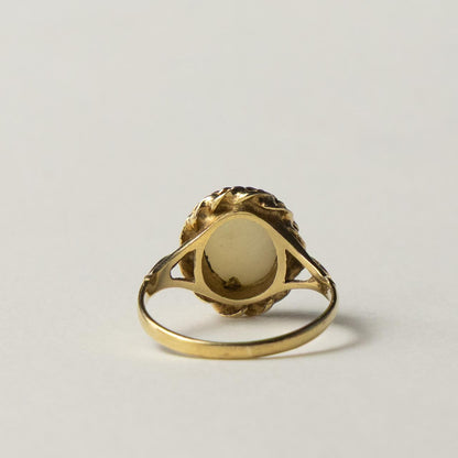 9ct opal solitaire ring