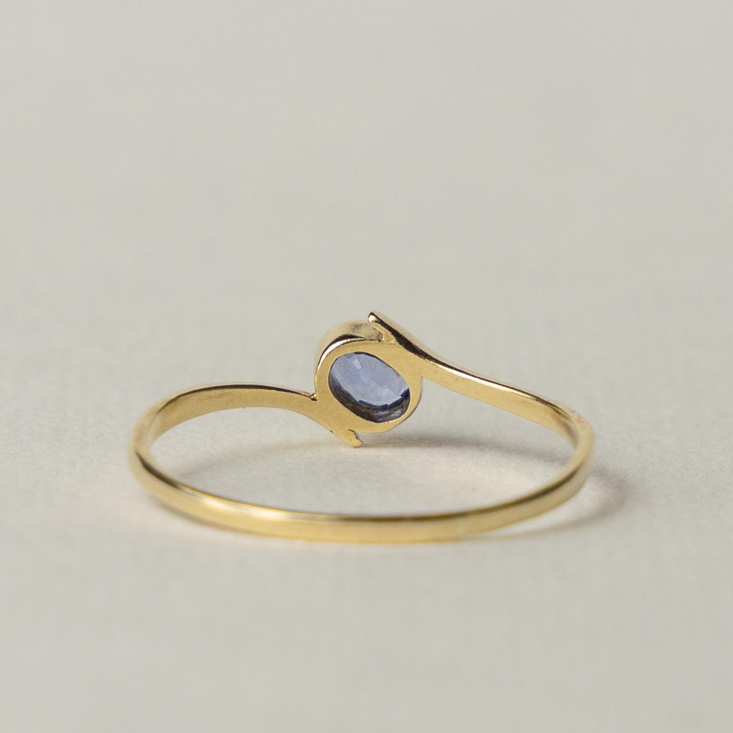 9ct sapphire ring