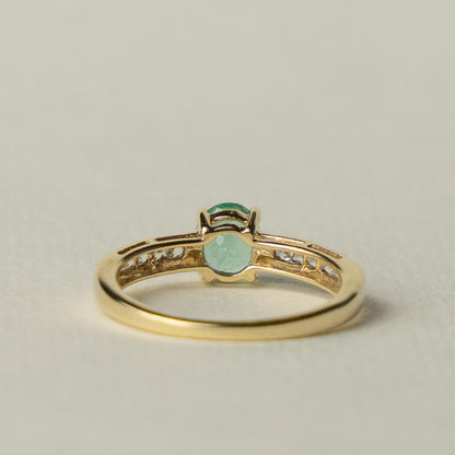 10ct emerald & diamond ring