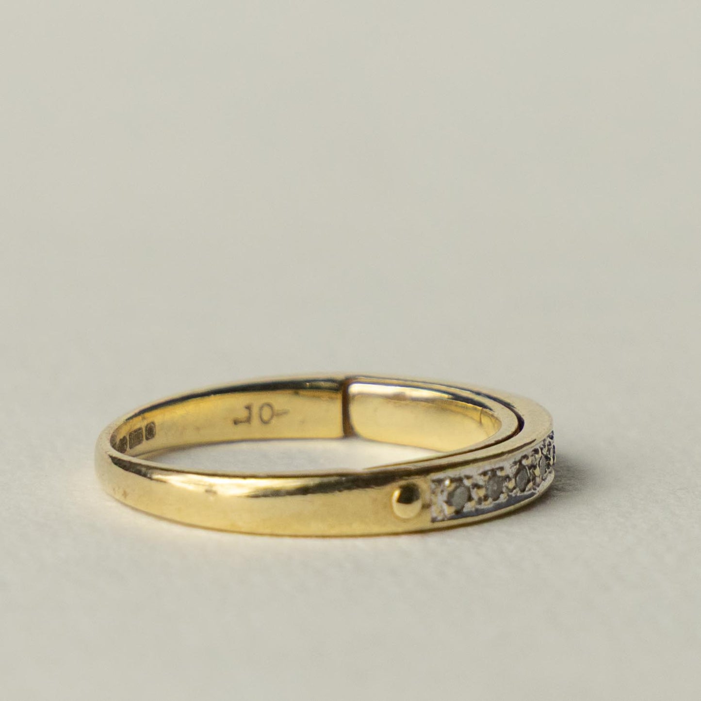 9ct diamond 'I LOVE YOU' ring