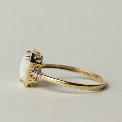 9ct opal & diamond ring