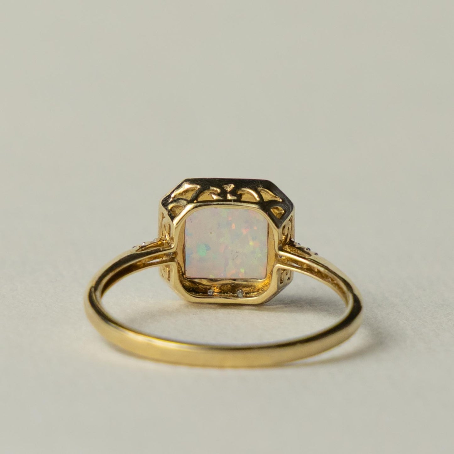 9ct opal & diamond ring
