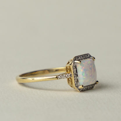 9ct opal & diamond ring