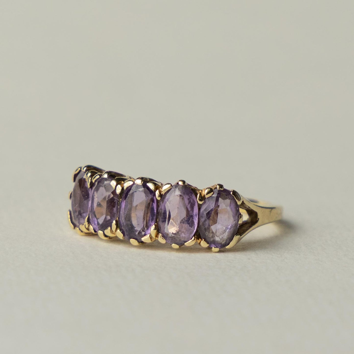 9ct amethyst five stone ring