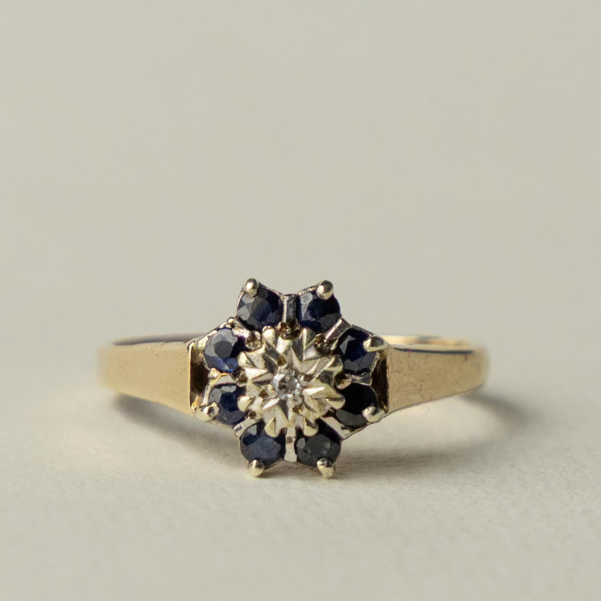 9ct sapphire & diamond flower cluster