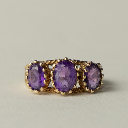 9ct amethyst trilogy ring