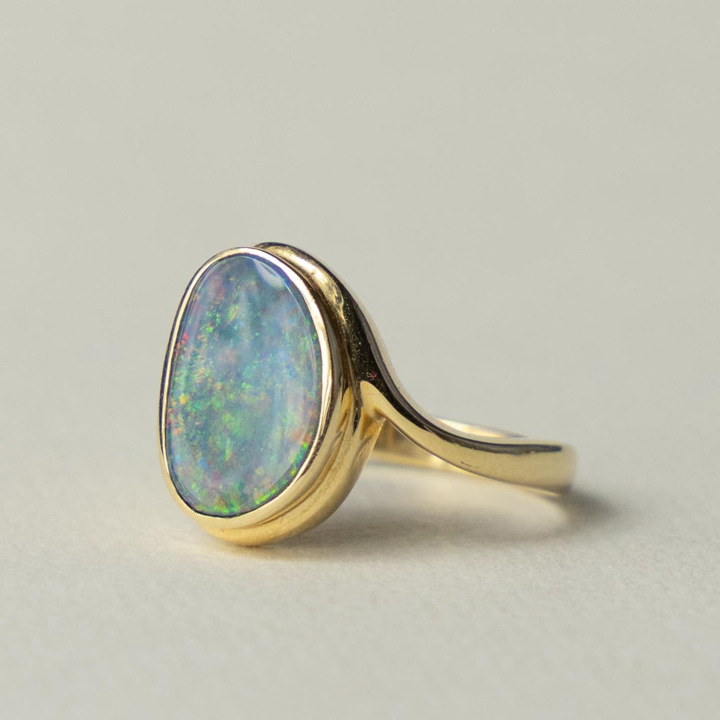 14ct opal ring