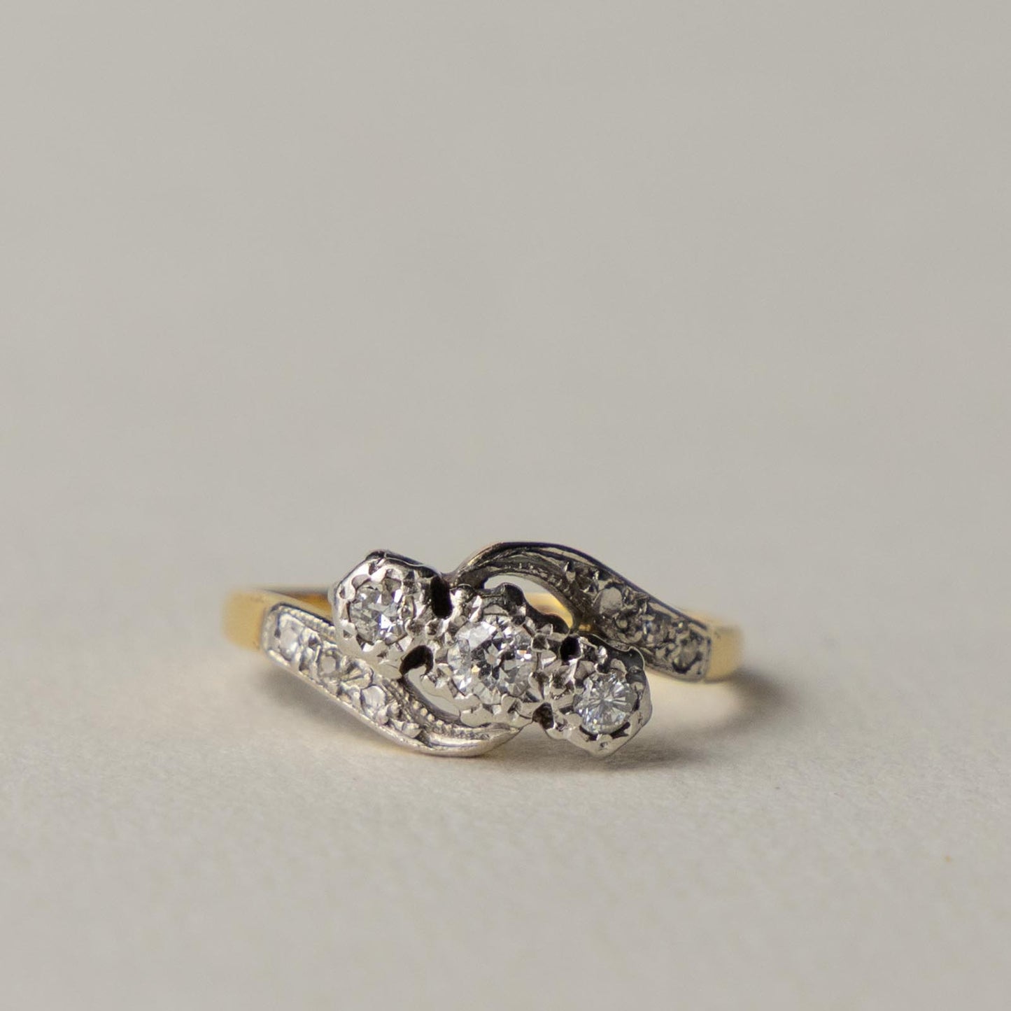 antique 18ct diamond trilogy ring