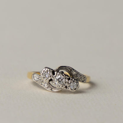 antique 18ct diamond trilogy ring