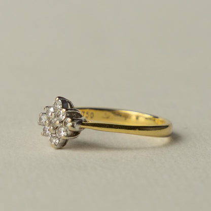 18ct diamond cluster ring