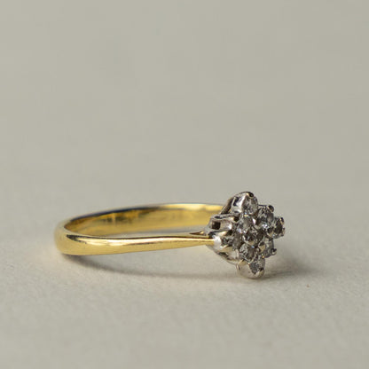18ct diamond cluster ring