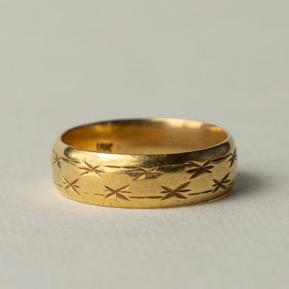 vintage 18ct gold patterned band ring