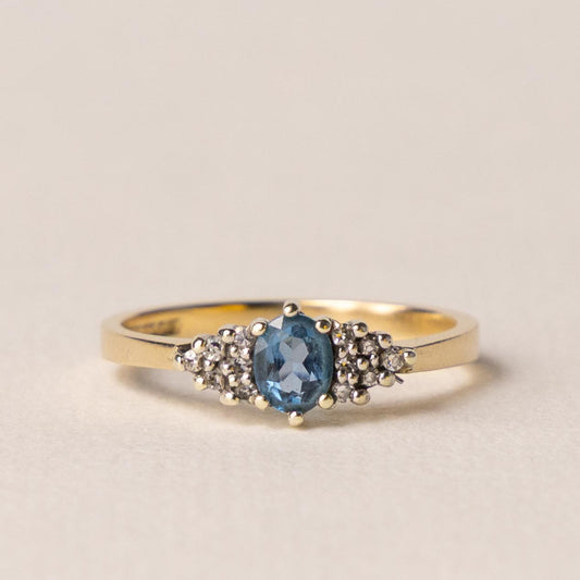 9ct topaz & diamond cluster ring