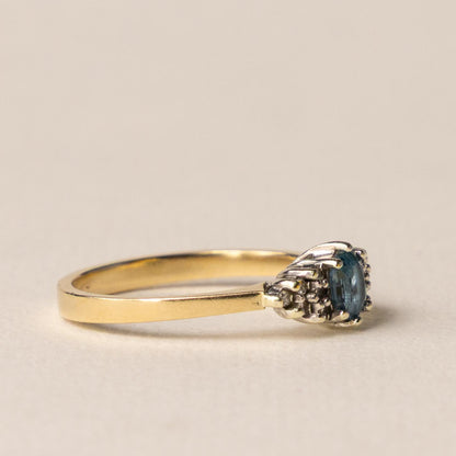 9ct topaz & diamond cluster ring