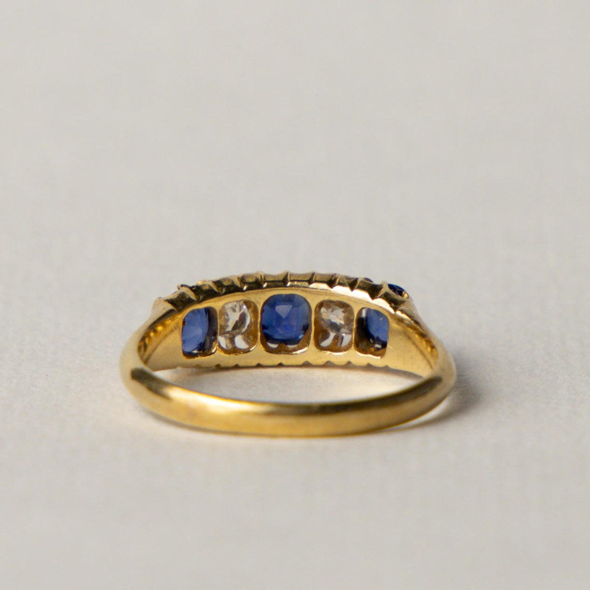 Edwardian 18ct sapphire & diamond ring