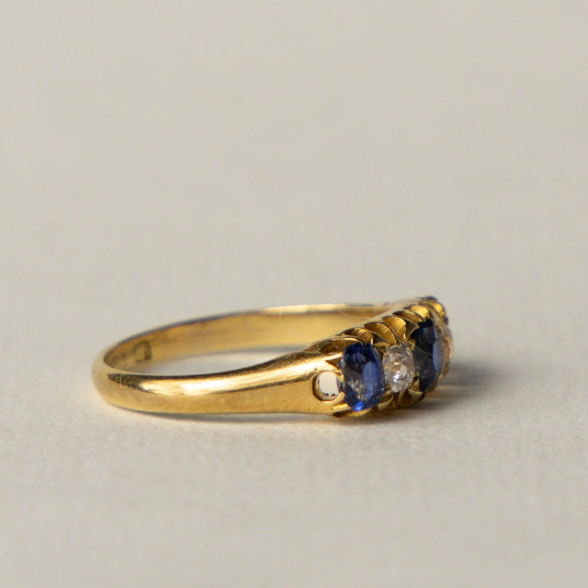 Edwardian 18ct sapphire & diamond ring