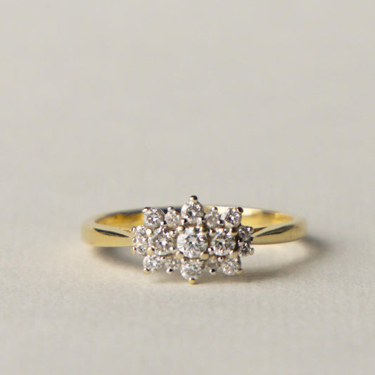 18ct diamond cluster ring