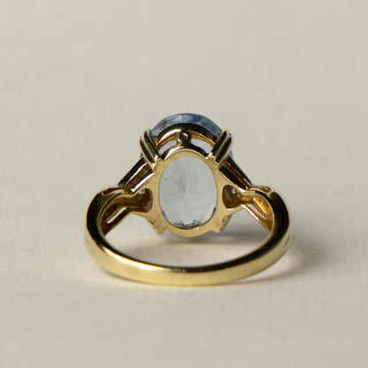 9ct blue topaz solitaire