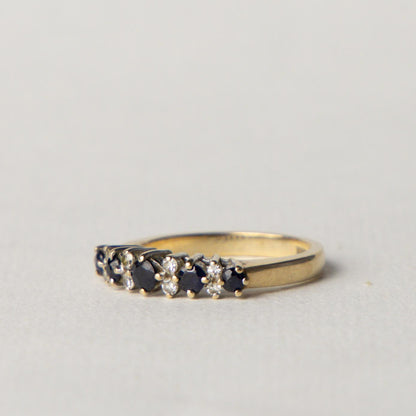 9ct sapphire & diamond ring