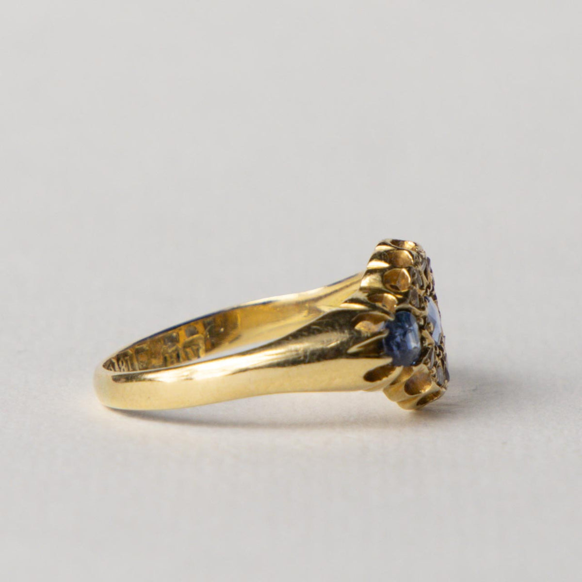 Edwardian antique 18ct gold Ceylon sapphire & diamond cluster