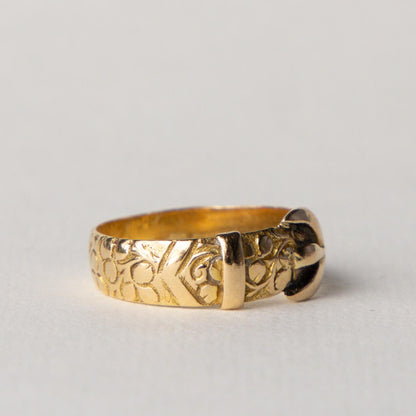 Edwardian 18ct gold antique engraved buckle ring