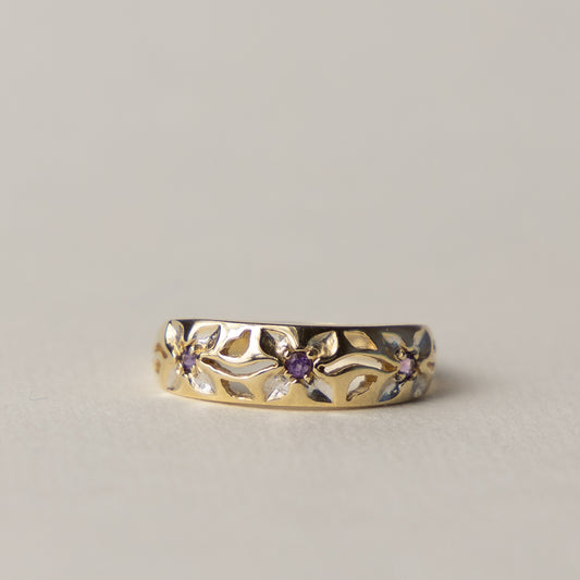 9 carat flower band ring