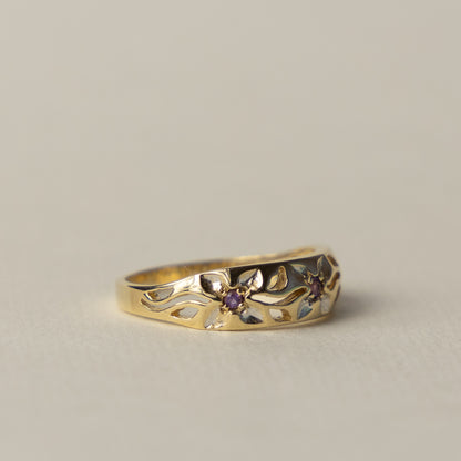9 carat flower band ring