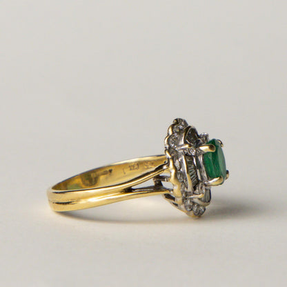 18ct gold emerald & diamond cocktail ring