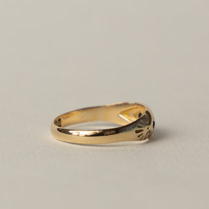 antique 9 carat gold sapphire diamond ring