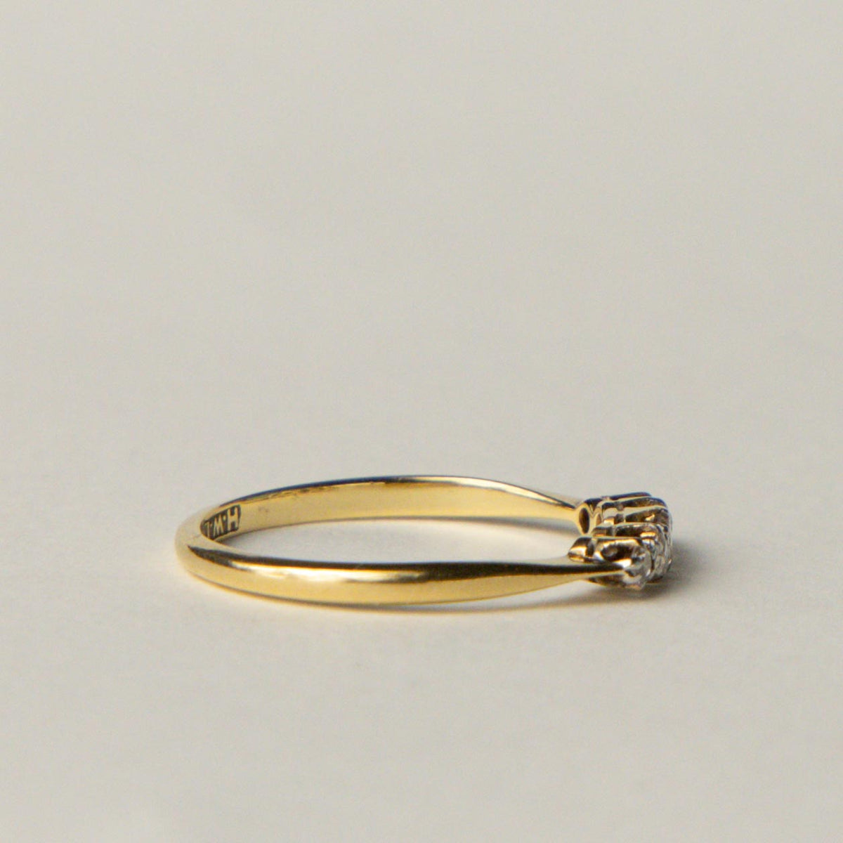 antique Art Deco 18ct gold old cut diamond row ring