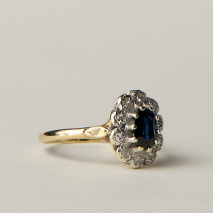 9ct Diana sapphire & diamond halo ring