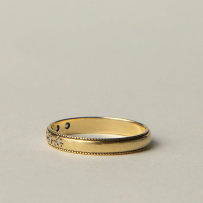 9ct starburst diamond row ring