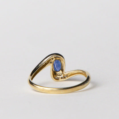 9ct sapphire & diamond twist ring