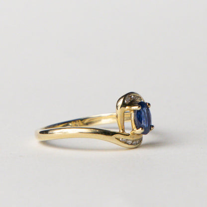 9ct sapphire & diamond twist ring