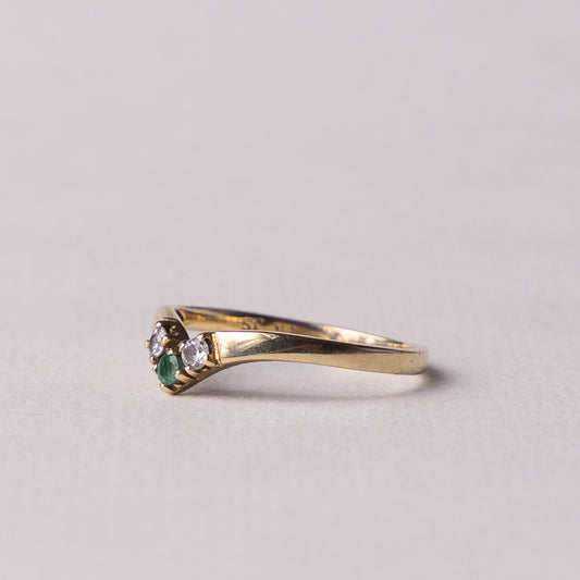 9 carat wishbone emerald zirconia ring