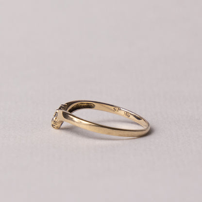 9 carat wishbone sapphire zirconia ring