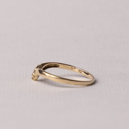 9 carat wishbone sapphire zirconia ring