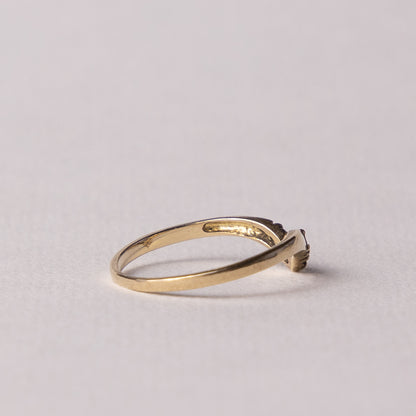 9 carat wishbone sapphire zirconia ring