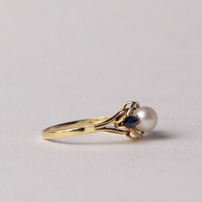 18 carat pearl sapphire ring