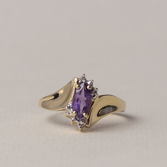 9 carat amethist diamond ring