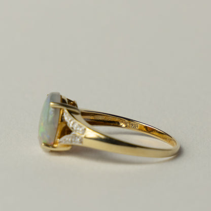 9ct opal diamond ring