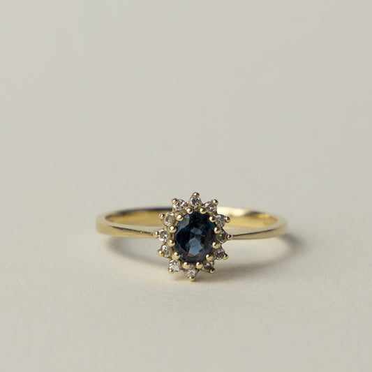 9 carat diana ring