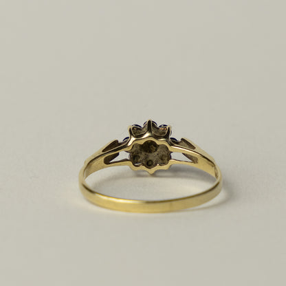 9 carat flower cluster ring